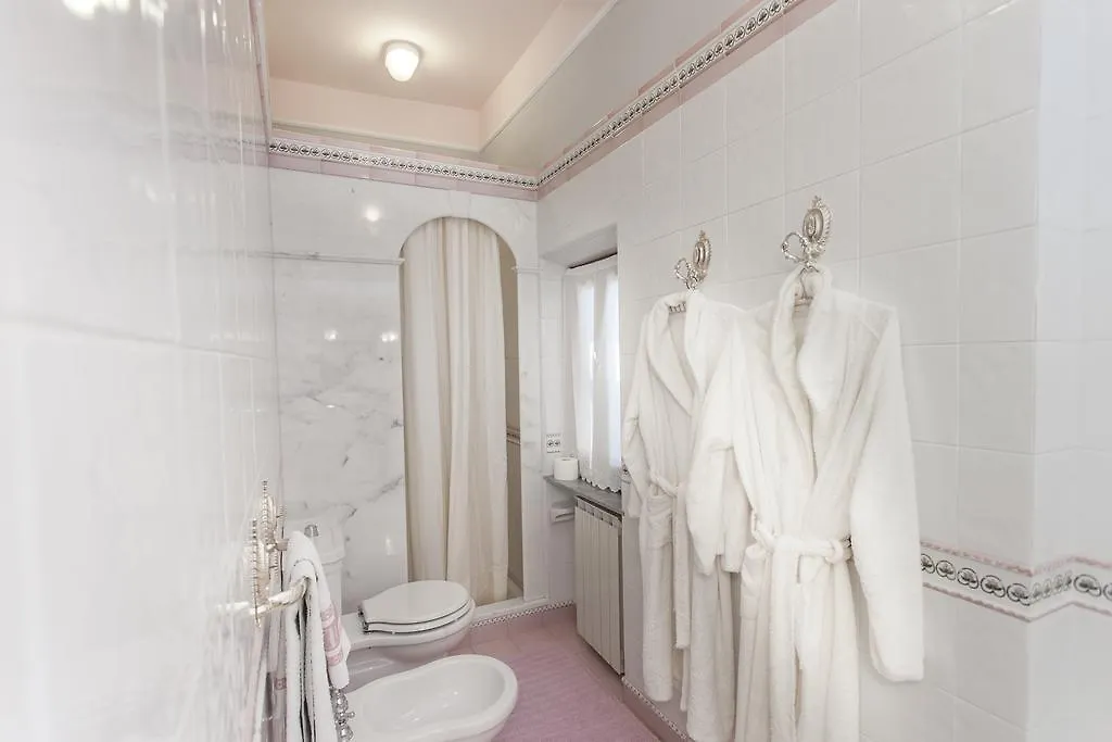 B&B Villa Gobbi Benelli Corsanico-Bargecchia Bed & Breakfast